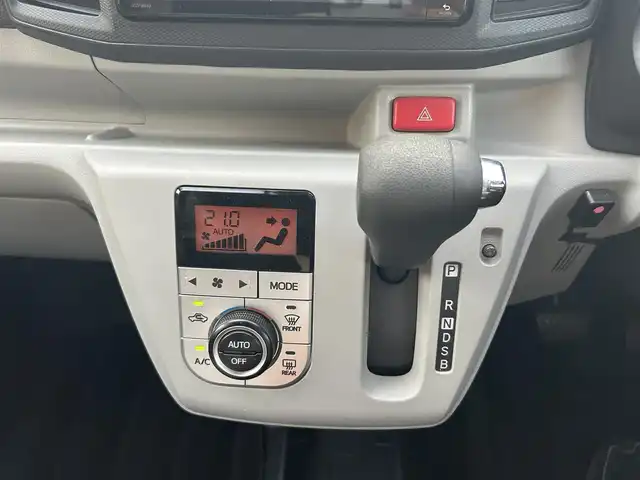 ダイハツ ミラ イース G リミテッド SAⅢ 静岡県 2019(平31)年 3.6万km マゼンタベリーマイカM 純正ナビ　/・フルセグＴＶ　/・Ｂｌｕｅｔｏｏｔｈ接続　/・ＤＶＤ再生　/・ＵＳＢ入力端子　/スマアシ３　/・衝突回避支援ブレーキ/・車線逸脱警報/・誤発進抑制機能/・オートハイビーム/・前後コーナーセンサー/プッシュスタート　/スマートキー　/ドラレコ　/ＬＥＤオートライト/保証書/取扱説明書