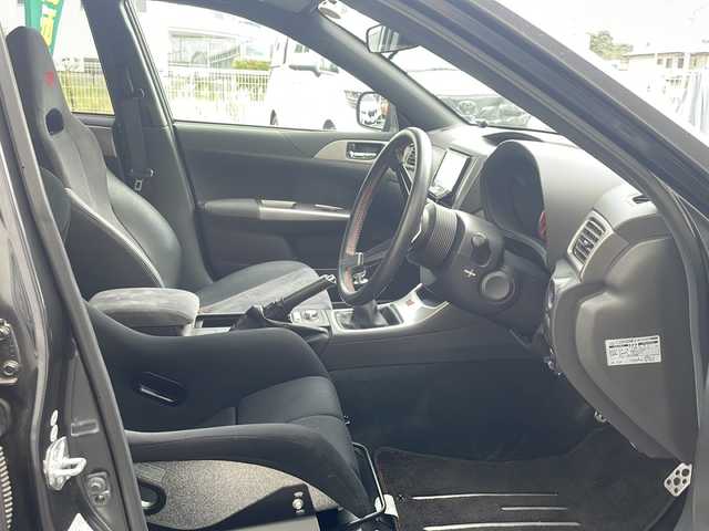 スバル インプレッサ ＷＲＸ STi 神奈川県 2008(平20)年 7.2万km ダークグレーメタリック 6速MT/NARDIステアリング/D席BRIDEシート/ADVANRacingアルミホイール/STiブレーキキャリパー/STiエアロ/STiアルミホイール積載/運転席STiシート積載/STiステアリング積載/BLITZマフラー【ニュルスペック　C-Ti】/OHLINS車高調/純正サスペンション積載/社外HDDナビ【AM/FM/CD/DVD】/ETC/プッシュスタート/スマートキー/スペアキー×１/取扱説明書/保安基準試験成績書類/保証書