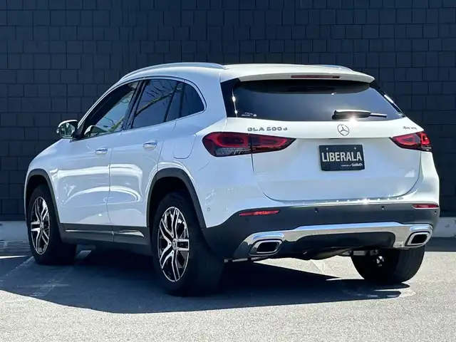 メルセデス・ベンツ ＧＬＡ２００ｄ 4マチック 埼玉県 2020(令2)年 3.3万km ポーラホワイト パノラミックスライディングルーフ/黒ハーフレザーシート/レーダーセーフティＰＫＧ/純正HDDナビ/(Bluetooth/USB/フルセグ)/３６０度カメラ/パワーシート/シートヒーター/パワーバックドア/ドライブレコーダー/ＥＴＣ