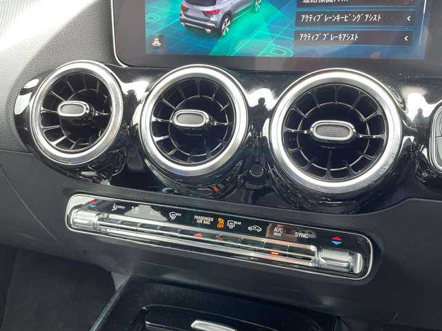 メルセデス・ベンツ ＧＬＡ２００ｄ 4マチック 埼玉県 2020(令2)年 3.3万km ポーラホワイト パノラミックスライディングルーフ/黒ハーフレザーシート/レーダーセーフティＰＫＧ/純正HDDナビ/(Bluetooth/USB/フルセグ)/３６０度カメラ/パワーシート/シートヒーター/パワーバックドア/ドライブレコーダー/ＥＴＣ