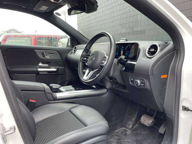 メルセデス・ベンツ ＧＬＡ２００ｄ 4マチック 埼玉県 2020(令2)年 3.3万km ポーラホワイト パノラミックスライディングルーフ/黒ハーフレザーシート/レーダーセーフティＰＫＧ/純正HDDナビ/(Bluetooth/USB/フルセグ)/３６０度カメラ/パワーシート/シートヒーター/パワーバックドア/ドライブレコーダー/ＥＴＣ