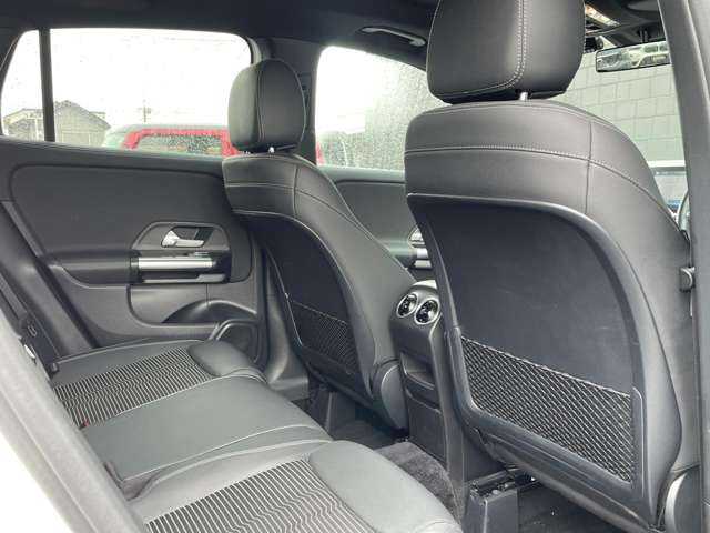 メルセデス・ベンツ ＧＬＡ２００ｄ 4マチック 埼玉県 2020(令2)年 3.3万km ポーラホワイト パノラミックスライディングルーフ/黒ハーフレザーシート/レーダーセーフティＰＫＧ/純正HDDナビ/(Bluetooth/USB/フルセグ)/３６０度カメラ/パワーシート/シートヒーター/パワーバックドア/ドライブレコーダー/ＥＴＣ