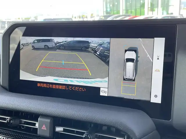 トヨタ ランドクルーザー ２５０ VX 佐賀県 2024(令6)年 0.2万km プラチナホワイトパールマイカ ワンオーナー/チルト＆スライド電動ムーンルーフ/黒革シート/純正12.3インチディスプレイオーディオ(ナビ機能/前後ドライブレコーダー機能付)/・フルセグTV/AM/FM/USB/HDMI/Bluetooth/パノラミックビューモニター/ビルトインETC2.0/デジタルインナーミラー/パワーバックドア(予約ロック機能)/電子パーキングブレーキ/・AUTO HOLD機能/後席エアコン/D席パワーシート/DN席シートヒーター/シートベンチレーション/革巻きステアリング/ステアリングヒーター/ステアリングリモコン/純正18インチアルミホイール/純正LEDヘッドライト/・オートマチックハイビーム/純正LEDフォグランプ/リヤフォグランプ/純正フロアマット/純正ドアバイザ―/新車保証書/スペアキー１本/トヨタセーフティセンス/・レーダークルーズコントロール/・レーンディパーチャーアラート/・ブラインドスポットモニター/・プリクラッシュセーフティ/・プロアクティブドライビングアシスト/・クリアランスソナー/・リヤクロストラフィックアラート/・ロードサインアシスト/・安心降車アシスト