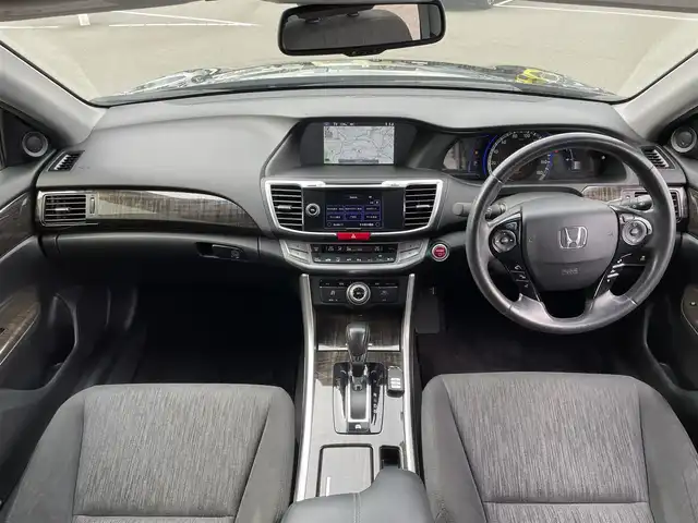 ホンダ アコード ハイブリッド LX 東京都 2013(平25)年 4.1万km プレミアムスパークルブラックパール 純正HDDナビ（フルセグ/BT/DVD/CD/USB/iPod）/D席/N席パワーシート/クルーズコントロール/ビルトインETC/アンビエントメーター/ウッドコンビパネル/純正フォグ/純正１７インチアルミ
