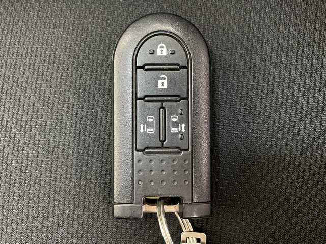 トヨタ タンク カスタムG－T 千葉県 2018(平30)年 10万km ブラックマイカメタリック 衝突軽減ブレーキ/純正SDナビ/（フルセグ/Bluetooth/USB/FM/AM）/バックカメラ/ETC/コーナーセンサー/パワースライドドア/ドライブレコーダー（前後）/アイドリングストップ/シートヒーター（運転席＋助手席）/LEDヘッドライト/電動格納ミラー