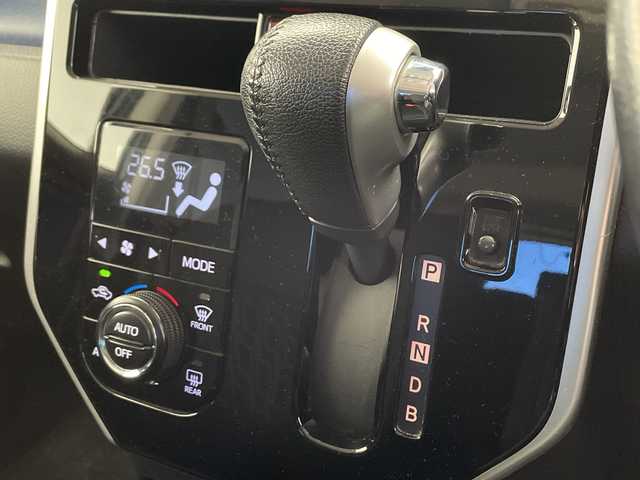 トヨタ タンク カスタムG－T 千葉県 2018(平30)年 10万km ブラックマイカメタリック 衝突軽減ブレーキ/純正SDナビ/（フルセグ/Bluetooth/USB/FM/AM）/バックカメラ/ETC/コーナーセンサー/パワースライドドア/ドライブレコーダー（前後）/アイドリングストップ/シートヒーター（運転席＋助手席）/LEDヘッドライト/電動格納ミラー