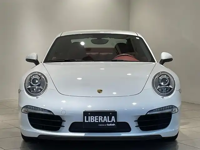 ポルシェ ９１１ カレラ 愛知県 2013(平25)年 1.4万km ピュアホワイト カレラレッド／レザーインテリア　/スポーツデザインステアリング　/シートヒーター　/ＰＤＬＳ　/電動格納ミラー/カラークレスト　/純正ナビ　/バックカメラ　/Ｂｌｕｅｔｏｏｔｈ　/フルセグＴＶ　/オートライト　/ＥＴＣ/パワーシート/アイドリングストップ