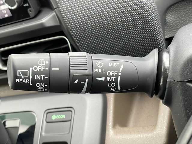 ホンダ フリード ハイブリット e:HEV AIR EX 山口県 2025(令7)年 0.1千km プラチナホワイトパール 9インチ純正ナビ　[LXM-242ZFNI]/・AM/FM/USB/Apple CarPlay/Android Auto/Bluetooth/フルセグテレビ/バックカメラ/純正LEDヘッドライト/純正アルミホイール/プッシュスタート/スペアキー/両側パワースライドドア/アイドリングストップ/Honda SENSING/　・急アクセル抑制機能/　・渋滞追従機能付アダプティブクルーズコントロール（ACC）/　・トラフィックジャムアシスト（渋滞運転支援機能）/　・ブラインドスポットインフォメーション/　・衝突軽減ブレーキ（CMBS）/　・VSA（ABS＋TCS＋横滑り抑制）/　・オートライトコントロール/　・車線維持支援システム（LKAS）/　・先行車発進お知らせ機能