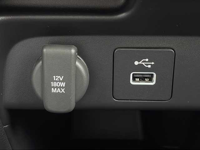 ホンダ フリード ハイブリット e:HEV AIR EX 山口県 2025(令7)年 0.1千km プラチナホワイトパール 9インチ純正ナビ　[LXM-242ZFNI]/・AM/FM/USB/Apple CarPlay/Android Auto/Bluetooth/フルセグテレビ/バックカメラ/純正LEDヘッドライト/純正アルミホイール/プッシュスタート/スペアキー/両側パワースライドドア/アイドリングストップ/Honda SENSING/　・急アクセル抑制機能/　・渋滞追従機能付アダプティブクルーズコントロール（ACC）/　・トラフィックジャムアシスト（渋滞運転支援機能）/　・ブラインドスポットインフォメーション/　・衝突軽減ブレーキ（CMBS）/　・VSA（ABS＋TCS＋横滑り抑制）/　・オートライトコントロール/　・車線維持支援システム（LKAS）/　・先行車発進お知らせ機能