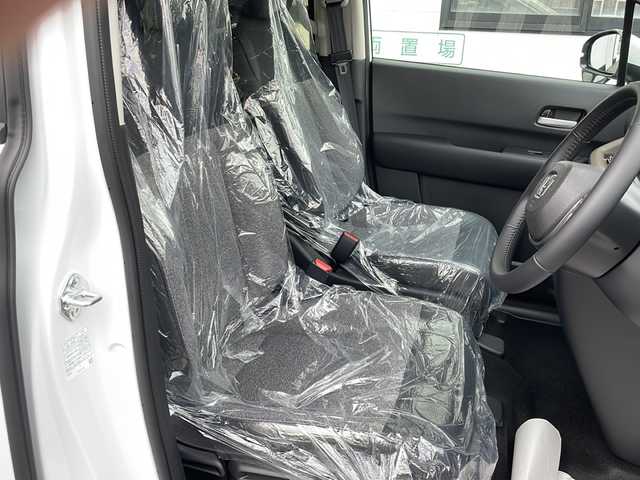 ホンダ フリード ハイブリット e:HEV AIR EX 山口県 2025(令7)年 0.1千km プラチナホワイトパール 9インチ純正ナビ　[LXM-242ZFNI]/・AM/FM/USB/Apple CarPlay/Android Auto/Bluetooth/フルセグテレビ/バックカメラ/純正LEDヘッドライト/純正アルミホイール/プッシュスタート/スペアキー/両側パワースライドドア/アイドリングストップ/Honda SENSING/　・急アクセル抑制機能/　・渋滞追従機能付アダプティブクルーズコントロール（ACC）/　・トラフィックジャムアシスト（渋滞運転支援機能）/　・ブラインドスポットインフォメーション/　・衝突軽減ブレーキ（CMBS）/　・VSA（ABS＋TCS＋横滑り抑制）/　・オートライトコントロール/　・車線維持支援システム（LKAS）/　・先行車発進お知らせ機能