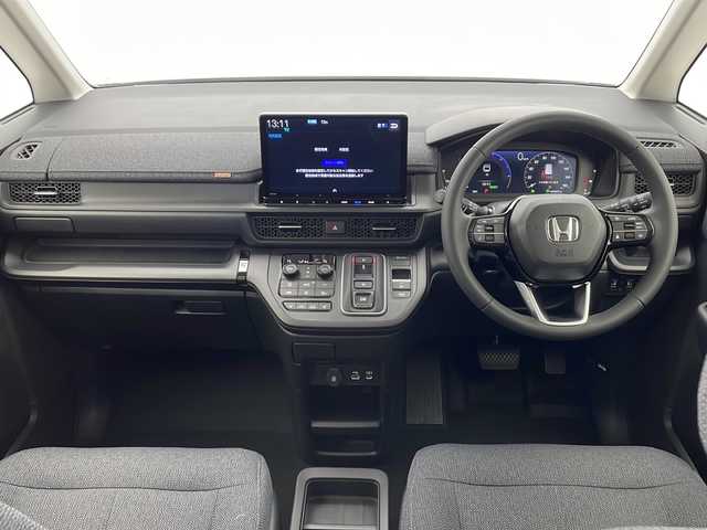 ホンダ ステップワゴン eHEV エアー EX 千葉県 2025(令7)年 0.1千km プラチナホワイトパール 登録済未使用車/純正11インチナビ/　CD/DVD/Bluetooth/フルセグTV/　Apple car play/Android Auto/ホンダセンシング/レーダークルーズコントロール/レーンキープアシスト/衝突軽減ブレーキ/クリアランスソナー/ブラインドスポットモニター/先行車発進警報/標識認識機能/電動パーキング/オートホールド/オートハイビーム/両側パワスラ/パワーバックドア/前席シートヒーター/パドルシフト/LEDライト/フォグランプ/シートバックテーブル/後席USB端子/ロールサンシェード