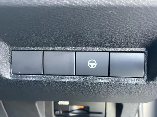 日産 オーラ ニスモ 熊本県 2022(令4)年 0.5万km ダークメタルグレー/スーパーブラック2トーン プロパイロット/ワンオーナー/プッシュスタート/純正ナビ/（フルセグTV・BTオーディオ・HDMI）/アラウンドビューモニター/ビルトインETC/純正17インチAW/LEDヘッドライト/オートライト/フォグライト/前後コーナーセンサー/横滑り防止装置/ウィンカーミラー/純正フロアマット/純正ドアバイザー/新車保証書/取扱説明書/スマートスペアキー×1本