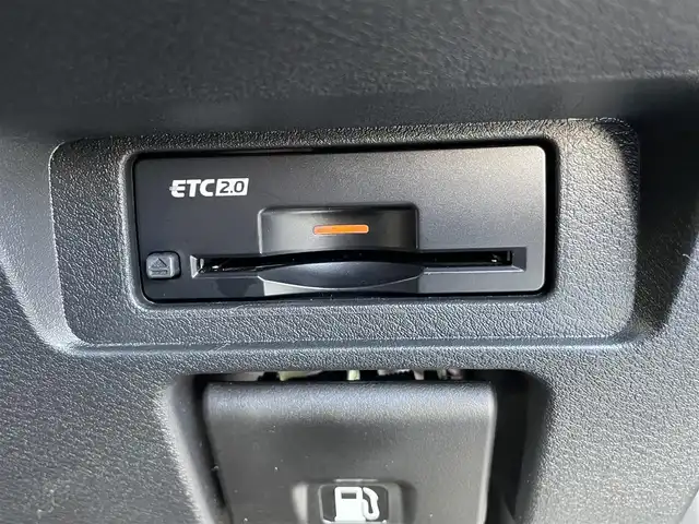 日産 オーラ ニスモ 熊本県 2022(令4)年 0.5万km ダークメタルグレー/スーパーブラック2トーン プロパイロット/ワンオーナー/プッシュスタート/純正ナビ/（フルセグTV・BTオーディオ・HDMI）/アラウンドビューモニター/ビルトインETC/純正17インチAW/LEDヘッドライト/オートライト/フォグライト/前後コーナーセンサー/横滑り防止装置/ウィンカーミラー/純正フロアマット/純正ドアバイザー/新車保証書/取扱説明書/スマートスペアキー×1本