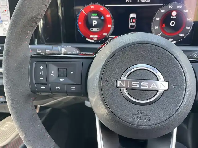 日産 オーラ ニスモ 熊本県 2022(令4)年 0.5万km ダークメタルグレー/スーパーブラック2トーン プロパイロット/ワンオーナー/プッシュスタート/純正ナビ/（フルセグTV・BTオーディオ・HDMI）/アラウンドビューモニター/ビルトインETC/純正17インチAW/LEDヘッドライト/オートライト/フォグライト/前後コーナーセンサー/横滑り防止装置/ウィンカーミラー/純正フロアマット/純正ドアバイザー/新車保証書/取扱説明書/スマートスペアキー×1本