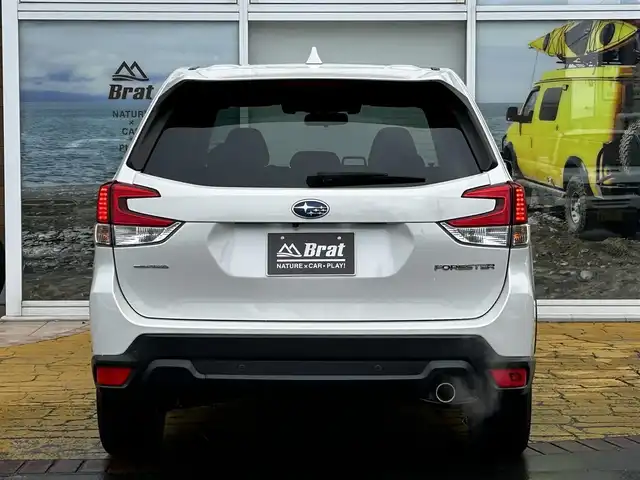 スバル フォレスター プレミアム 道北・旭川 2020(令2)年 2.8万km クリスタルホワイトP ワンオーナー/純正8インチナビ/フルセグTV/左サイド、バックカメラ/ドライブレコーダー/ハーフレザーシート/前席パワーシート/全席シートヒーター/ステアリングヒーター/クルーズコントロール/プッシュスタート/スマートキー/LEDヘッドライト/ナノイー/XーMODE/SRH/ETC