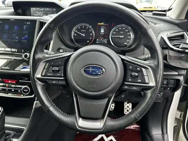 スバル フォレスター プレミアム 道北・旭川 2020(令2)年 2.8万km クリスタルホワイトP ワンオーナー/純正8インチナビ/フルセグTV/左サイド、バックカメラ/ドライブレコーダー/ハーフレザーシート/前席パワーシート/全席シートヒーター/ステアリングヒーター/クルーズコントロール/プッシュスタート/スマートキー/LEDヘッドライト/ナノイー/XーMODE/SRH/ETC
