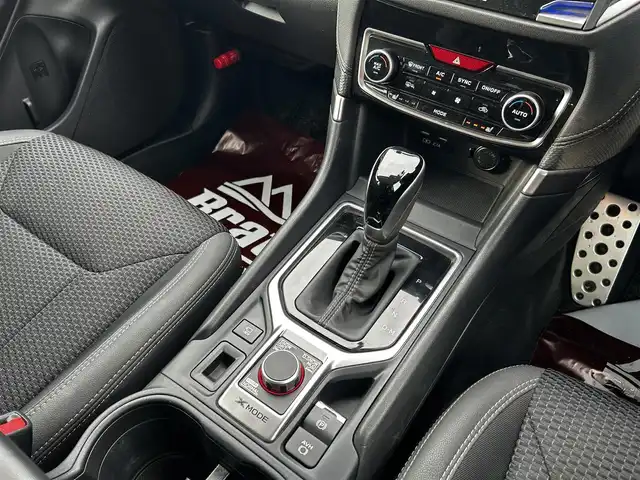 スバル フォレスター プレミアム 道北・旭川 2020(令2)年 2.8万km クリスタルホワイトP ワンオーナー/純正8インチナビ/フルセグTV/左サイド、バックカメラ/ドライブレコーダー/ハーフレザーシート/前席パワーシート/全席シートヒーター/ステアリングヒーター/クルーズコントロール/プッシュスタート/スマートキー/LEDヘッドライト/ナノイー/XーMODE/SRH/ETC