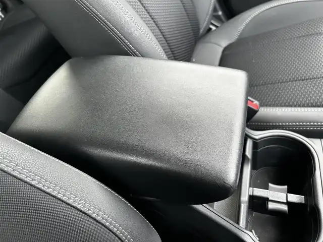 スバル フォレスター プレミアム 道北・旭川 2020(令2)年 2.8万km クリスタルホワイトP ワンオーナー/純正8インチナビ/フルセグTV/左サイド、バックカメラ/ドライブレコーダー/ハーフレザーシート/前席パワーシート/全席シートヒーター/ステアリングヒーター/クルーズコントロール/プッシュスタート/スマートキー/LEDヘッドライト/ナノイー/XーMODE/SRH/ETC