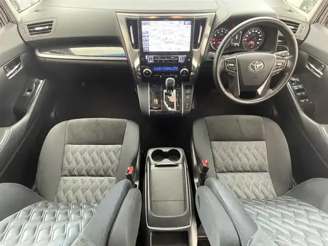 トヨタ ヴェルファイア Z 滋賀県 2019(令1)年 3.5万km ブラック アルパイン11インチナビ/【Bluetooth/CD/DVD/フルセグTV】/追従クルーズコントロール/両側パワースライドドア/フリップダウンモニター/バックカメラ/ビルトインETC/前後ドライブレコーダー/クリアランスソナー/電動パーキングブレーキ/スマートキー/スペアキー/純正18インチアルミホイール