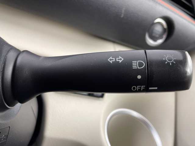 トヨタ シエンタ G 大阪府 2016(平28)年 6.6万km ヴィンテージブラウンパールクリスタルシャイン 純正ナビ/・CD/・Bluetooth/両側パワースライドドア/オートライト/ＥＴＣ/アイドリングストップ/オートエアコン/ステアリングスイッチ/スマートキー/プッシュスタート