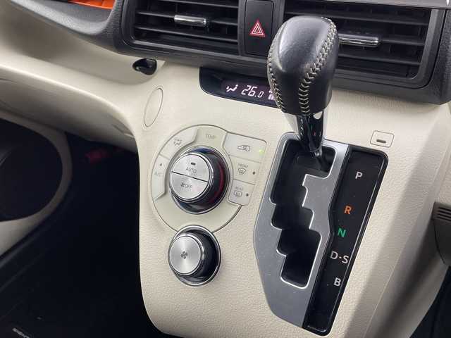 トヨタ シエンタ G 大阪府 2016(平28)年 6.6万km ヴィンテージブラウンパールクリスタルシャイン 純正ナビ/・CD/・Bluetooth/両側パワースライドドア/オートライト/ＥＴＣ/アイドリングストップ/オートエアコン/ステアリングスイッチ/スマートキー/プッシュスタート