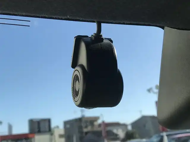 ダイハツ タフト G 富山県 2020(令2)年 7.5万km フォレストカーキメタリック 4WD/ガラスルーフ/純正ナビ/フルセグTV/Bluetooth/ドライブレコーダー/バックカメラ/衝突被害軽減ブレーキ/コーナーセンサー/ステアリングスイッチ/シートヒーター/プッシュスタート/スマートキー/LEDヘッドライト/オートライト/ETC