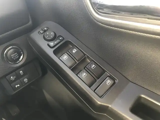 ダイハツ タフト G 富山県 2020(令2)年 7.5万km フォレストカーキメタリック 4WD/ガラスルーフ/純正ナビ/フルセグTV/Bluetooth/ドライブレコーダー/バックカメラ/衝突被害軽減ブレーキ/コーナーセンサー/ステアリングスイッチ/シートヒーター/プッシュスタート/スマートキー/LEDヘッドライト/オートライト/ETC