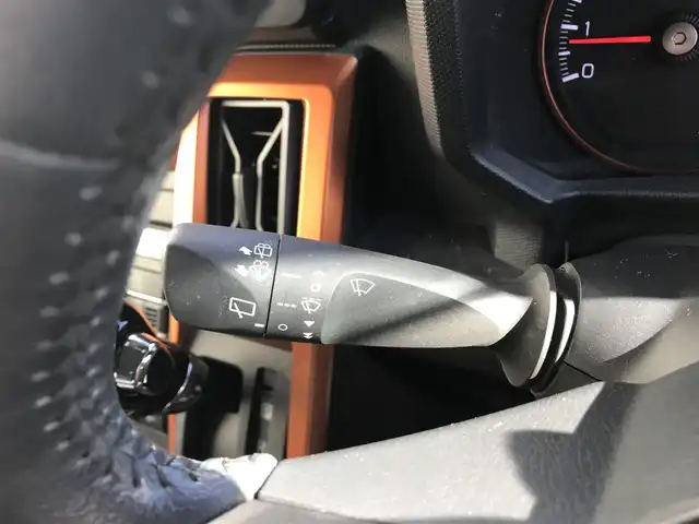 ダイハツ タフト G 富山県 2020(令2)年 7.5万km フォレストカーキメタリック 4WD/ガラスルーフ/純正ナビ/フルセグTV/Bluetooth/ドライブレコーダー/バックカメラ/衝突被害軽減ブレーキ/コーナーセンサー/ステアリングスイッチ/シートヒーター/プッシュスタート/スマートキー/LEDヘッドライト/オートライト/ETC