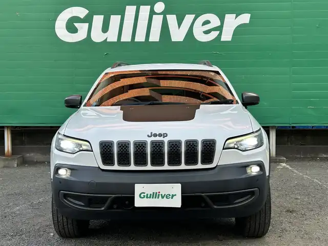 クライスラー・ジープ ジープ チェロキー トレイルホーク 東京都 2019(平31)年 4.6万km ブライトホワイト 外部検査済み/4WD/純正ナビ/（フルセグTV/BTオーディオ）/バックカメラ/アダクティブクルーズコントロール/レーンキープアシスト/セレクスピードコントロール/ロッキングリアディファレンシャル/ヒルディセントコントロール/パワーシート(運転席＆助手席)/プレミアムファブリックシート/保証書/取扱説明書/スペアキー×1