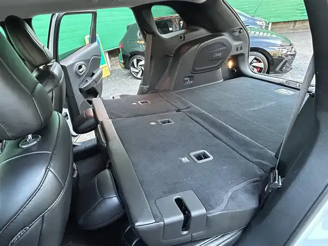 クライスラー・ジープ ジープ チェロキー トレイルホーク 東京都 2019(平31)年 4.6万km ブライトホワイト 外部検査済み/4WD/純正ナビ/（フルセグTV/BTオーディオ）/バックカメラ/アダクティブクルーズコントロール/レーンキープアシスト/セレクスピードコントロール/ロッキングリアディファレンシャル/ヒルディセントコントロール/パワーシート(運転席＆助手席)/プレミアムファブリックシート/保証書/取扱説明書/スペアキー×1