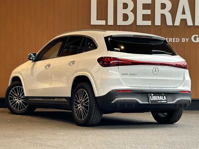 メルセデス・ベンツ Ｍ・ベンツ ＥＱＡ２５０ + AMGライン 宮城県 2024(令6)年 0.6万km ポーラホワイト レーダーセーフティパッケージ/パノラミックスライディングルーフ/ヘッドアップディスプレイ/MBUXナビ/360°カメラシステム/ワイヤレスチャージング/ハーフレザーシート/シートヒーター/メモリー機能付きパワーシート/社外18インチAW（純正AW付きサマータイヤ付属）/アンビエントライト/キーレスゴー/パワーバックドア/保証書、取扱説明書、充電ケーブル、スペアキー付属