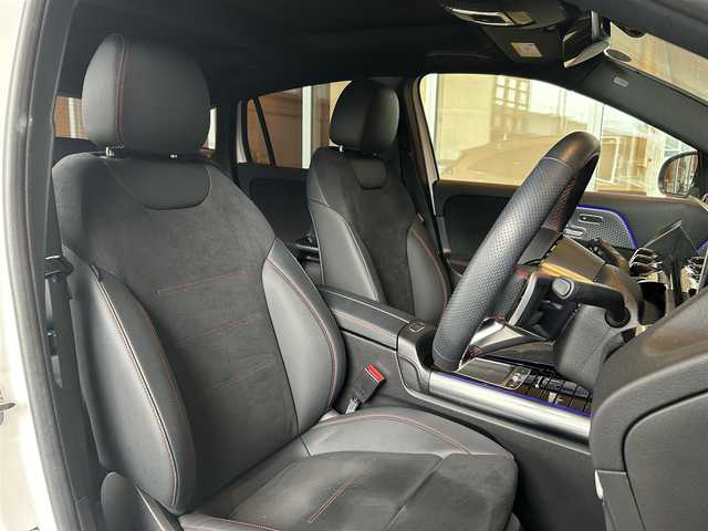 メルセデス・ベンツ Ｍ・ベンツ ＥＱＡ２５０ + AMGライン 宮城県 2024(令6)年 0.6万km ポーラホワイト レーダーセーフティパッケージ/パノラミックスライディングルーフ/ヘッドアップディスプレイ/MBUXナビ/360°カメラシステム/ワイヤレスチャージング/ハーフレザーシート/シートヒーター/メモリー機能付きパワーシート/社外18インチAW（純正AW付きサマータイヤ付属）/アンビエントライト/キーレスゴー/パワーバックドア/保証書、取扱説明書、充電ケーブル、スペアキー付属