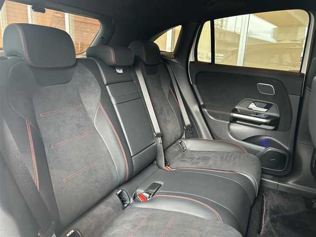 メルセデス・ベンツ Ｍ・ベンツ ＥＱＡ２５０ + AMGライン 宮城県 2024(令6)年 0.6万km ポーラホワイト レーダーセーフティパッケージ/パノラミックスライディングルーフ/ヘッドアップディスプレイ/MBUXナビ/360°カメラシステム/ワイヤレスチャージング/ハーフレザーシート/シートヒーター/メモリー機能付きパワーシート/社外18インチAW（純正AW付きサマータイヤ付属）/アンビエントライト/キーレスゴー/パワーバックドア/保証書、取扱説明書、充電ケーブル、スペアキー付属