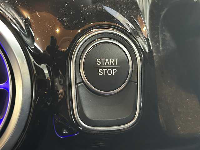 メルセデス・ベンツ Ｍ・ベンツ ＥＱＡ２５０ + AMGライン 宮城県 2024(令6)年 0.6万km ポーラホワイト レーダーセーフティパッケージ/パノラミックスライディングルーフ/ヘッドアップディスプレイ/MBUXナビ/360°カメラシステム/ワイヤレスチャージング/ハーフレザーシート/シートヒーター/メモリー機能付きパワーシート/社外18インチAW（純正AW付きサマータイヤ付属）/アンビエントライト/キーレスゴー/パワーバックドア/保証書、取扱説明書、充電ケーブル、スペアキー付属