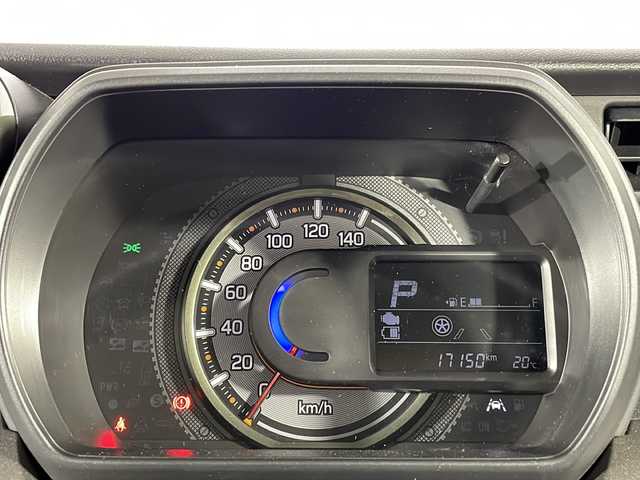 スズキ スペーシア ギア 沖縄県 2023(令5)年 1.8万km シフォンアイボリーM 禁煙車/県外仕入/純正9インチナビ/ （Bluetooth/CD/DVD/ワンセグTV/AM/FM）/両側パワースライドドア/ＨＵＤ　/クルーズコントロール　/前後ドライブレコーダー　/シートヒーター　/ＥＴＣ/ステアリングリモコン/LＥＤヘッドライト/オートライト/ルーフレール/純正アルミ/ドアバイザー