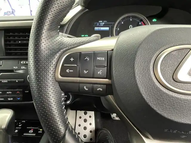 レクサス ＲＸ 450h Fスポーツ 熊本県 2018(平30)年 3.4万km ホワイトノーヴァガラスフレーク 禁煙車　/サンルーフ　/純正ナビ（ＣＤ・ＤＶＤ・フルセグ・ＢＴ・ＳＤ・ＡＵＸ・ＵＳＢ）/バックカメラ　/純正前方ドライブレコーダー　/ビルトインＥＴＣ２．０　/ＴＯＭＳエアロ（Ｆ・Ｓ・Ｒ）/トヨタセーフティーセンス/・プリクラッシュセーフティ/・レーダークルーズコントロール/・車線逸脱警報/・ブラインドスポットモニター/横滑り防止/パーキングアシスト/前後クリアランスソナー/前席シートヒーター/前席エアーシート/前席パワーシート/パワーバックドア/ステアリングヒーター/100V充電/ヘッドアップディスプレイ/純正フロアマット/純正２０インチAW/オートライト/オートマチックハイビーム/LEDヘッドライト/フォグライト/スマートキー/プッシュスタート