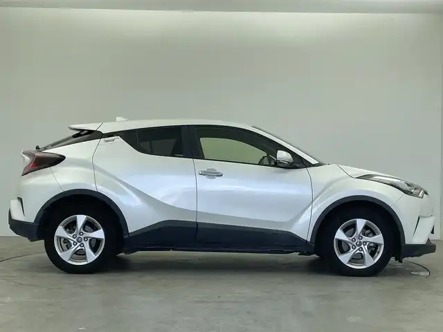 トヨタ Ｃ－ＨＲ S－T LEDエディション 群馬県 2018(平30)年 3.9万km ホワイトパールクリスタルシャイン