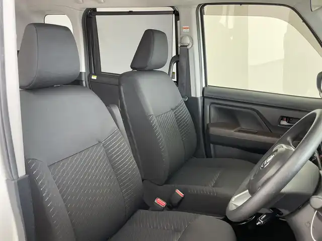 トヨタ タンク G S 埼玉県 2018(平30)年 2.4万km パールホワイトⅢ 純正ナビ　NSCN-W68/(Bluetooth/CD/AUX/AM/FM)/地デジワンセグ/バックカメラ/ETC/プッシュスタート/両側パワースライドドア/アイドリングストップ/クルーズコントロール/ステアリングリモコン/純正ドライブレコーダー　DRT-H68A/ロールサンシェード/純正ドアバイザー/純正フロアマット