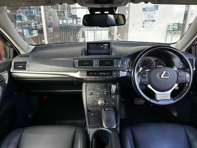 レクサス ＣＴ 200h バージョンC 富山県 2016(平28)年 6.1万km レッドマイカクリスタルシャイン 純正メモリーナビ/CD/DVD再生/フルセグTV/Bluetooth接続/バックカメラ/LEDヘッドライト/ETC/黒革シート/シートヒーター/スマートキー/プッシュスタート/電動ミラー/クリアランスソナー/パワーシート/純正アルミホイール/保証書