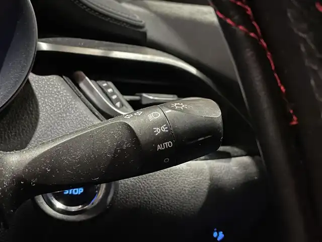 トヨタ Ｃ－ＨＲ S－T 愛知県 2017(平29)年 4.7万km ラディアントグリーンM 純正ナビ　/フルセグTV/Bluetooth/CD/DVD/ETC/ドラレコ/ACC/LKA/バックカメラ/リモコンキー/オートライト