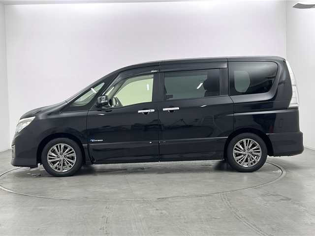 日産 セレナ ライダー BラインS HVAセーフ 群馬県 2014(平26)年 8.3万km ダイヤモンドブラック 純正８型ナビ　純正１１型後席モニター　全周囲カメラ　ビルトインＥＴＣ　両側電動スライドドア　クルーズコントロール　スマートキー　ＬＥＤヘッドランプ　オートライト　純正アルミホイール　ドラレコ　禁煙