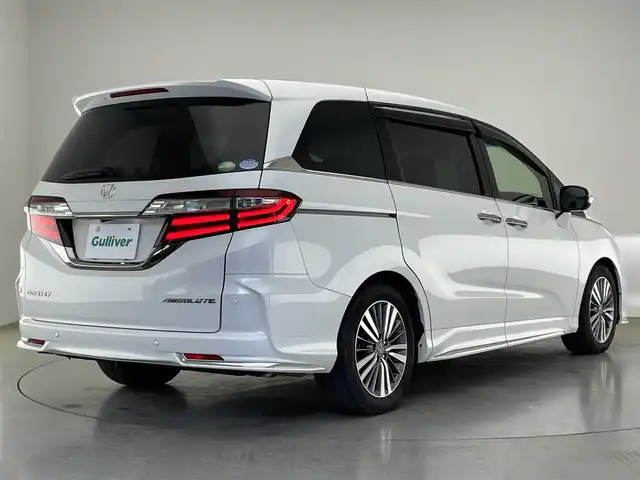 ホンダ オデッセイ アブソルート・EXホンダセンジング 愛知県 2018(平30)年 7万km プラチナホワイトパール 純正９型ナビ　フルセグＴＶ　ＨＤＭＩ　カープレイ対応　全方位カメラ　シートヒーター　前後ドラレコ　パーキングアシスト　衝突軽減　追従クルコン　ハンドル支援　コーナーセンサー　ＬＥＤオートライト　オットマン　ハーフレザー　フォグランプ　BSM　パドルシフト　禁煙車
