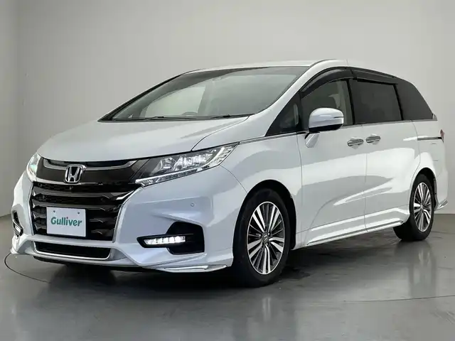 ホンダ オデッセイ アブソルート・EXホンダセンジング 愛知県 2018(平30)年 7万km プラチナホワイトパール 純正９型ナビ　フルセグＴＶ　ＨＤＭＩ　カープレイ対応　全方位カメラ　シートヒーター　前後ドラレコ　パーキングアシスト　衝突軽減　追従クルコン　ハンドル支援　コーナーセンサー　ＬＥＤオートライト　オットマン　ハーフレザー　フォグランプ　BSM　パドルシフト　禁煙車