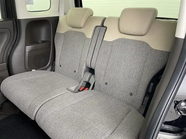 ホンダ Ｎ ＢＯＸ L ターボ 福島県 2022(令4)年 0.7万km クリスタルブラックパール ホンダセンシング/・衝突軽減ブレーキ/・レーンアシスト/・レーダークルーズコントロール/・先行車発進お知らせ機能/・標識認識機能/・コーナーセンサー/純正ナビ/・型番：VXM-224VFi/・フルセグTV/Bluetooth/CD/DVD/・バックカメラ/・ETC/両側パワースライドドア/電子パーキング/・オートホールド/革巻きステアリング/・ステアリングリモコン/・パドルシフト/シートヒーター(運転席/助手席)/プッシュスタート/・スマートキー/LEDヘッドライト/・オートライト/純正フロアマット/ドアバイザー/電動格納ミラー