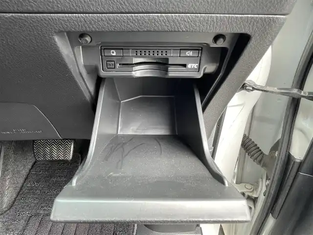 トヨタ アルファード 240S 東京都 2012(平24)年 8万km ホワイトパールクリスタルシャイン (株)IDOMが運営する【じしゃロン昭島店】の自社ローン専用車両になりますこちらは現金またはオートローンご利用時の価格です。自社ローンご希望の方は別途その旨お申付け下さい/純正ナビ/Bluetooth／フルセグTV/ビルトインETC/バックカメラ/スマートキー/プッシュスタート/両側パワースライドドア/コーナーセンサー/モデリスタエアロフロント/純正アルミホイール