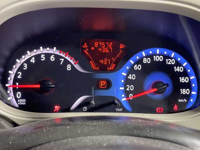 日産 キューブ 15X Mセレクション 沖縄県 2009(平21)年 8.8万km グレイッシュブロンズ 禁煙車　/社外ディスプレイオーディオ（FH-6500DVD)/BT/CD/DVD/AUX/iPod/バックカメラ/横滑り防止装置/アイドリングストップ/純正フロアマット/プッシュスタート　/スマートキー/ドアバイザー