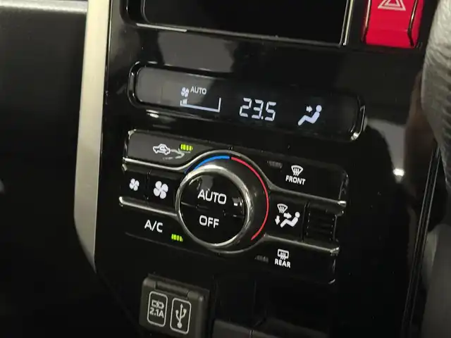 トヨタ ルーミー カスタムG－T 三重県 2021(令3)年 2.3万km ブラックマイカメタリック ガソリン・ターボ/FF/インパネCVT/純正 9インチ ディスプレイオーディオ/（FM/AM/TV/Bluetooth/USB/iPod/CarPlay/AndroidAuto）/バックガイドモニター/両側パワースライドドア（ワンタッチオープン機能・タッチ＆ゴーロック機能付）/ビルトイン ETC/スマートアシスト/・衝突回避支援ブレーキ機能（対車両・対歩行者［昼夜］）/・車線逸脱警報機能/・路側逸脱警報/・ふらつき警報/・全車速追従機能付アダプティブクルーズコントロール/・コーナーセンサー（フロント2個/リヤ2個）/・ブレーキ制御付誤発進抑制機能（前方・後方）/・標識認識機能（進入禁止／最高速度／一時停止）/・先行車発進お知らせ機能/装備/・オートライトシステム/・オートレベリング機能付LEDヘッドランプ/・LEDフロントフォグランプ/・オートハイビーム/・オートエアコン/・プッシュスタート/・電子パーキングブレーキ/・ブレーキホールド機能/・純正15inAW/・保/・スマートキーx2