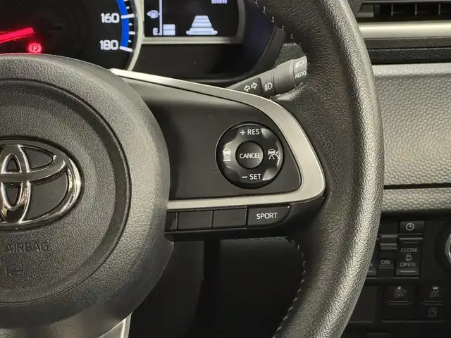 トヨタ ルーミー カスタムG－T 三重県 2021(令3)年 2.3万km ブラックマイカメタリック ガソリン・ターボ/FF/インパネCVT/純正 9インチ ディスプレイオーディオ/（FM/AM/TV/Bluetooth/USB/iPod/CarPlay/AndroidAuto）/バックガイドモニター/両側パワースライドドア（ワンタッチオープン機能・タッチ＆ゴーロック機能付）/ビルトイン ETC/スマートアシスト/・衝突回避支援ブレーキ機能（対車両・対歩行者［昼夜］）/・車線逸脱警報機能/・路側逸脱警報/・ふらつき警報/・全車速追従機能付アダプティブクルーズコントロール/・コーナーセンサー（フロント2個/リヤ2個）/・ブレーキ制御付誤発進抑制機能（前方・後方）/・標識認識機能（進入禁止／最高速度／一時停止）/・先行車発進お知らせ機能/装備/・オートライトシステム/・オートレベリング機能付LEDヘッドランプ/・LEDフロントフォグランプ/・オートハイビーム/・オートエアコン/・プッシュスタート/・電子パーキングブレーキ/・ブレーキホールド機能/・純正15inAW/・保/・スマートキーx2