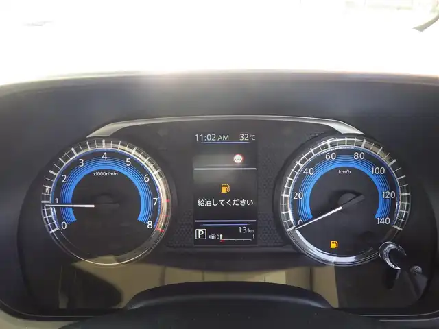 三菱 デリカミニ T プレミアム 千葉県 2025(令7)年 0.1千km ＬグリーンⅡ T　PREMIUM　4WD　9型ディスプレイオーディオ（121/330）　サイドデカール（33440）/e-Assist/・衝突被害軽減ブレーキシステム（FCM）/・車線逸脱警報システム（LDW）/・誤発進抑制機能（前進＆後退時）（UMS）/・レーダークルーズコントロールシステム（ACC）/・オートマチックハイビーム[AHB]/マイパイロット/デジタルインナーミラー/両側パワースライドドア/9インチディスプレイオーディオ/【Bluetooth接続】/【Apple CarPlay　Android Auto対応】/マルチアラウンドモニター/ハーフレザーシート/前席シートヒーター/革巻きステアリング/ステアリングスイッチ/パドルシフト/LEDヘッドライト/フォグライト/ウインカーミラー/コーナーセンサー/純正15インチアルミホイル/サイド/カーテンエアバッグ/キーレスオペレーションシステム