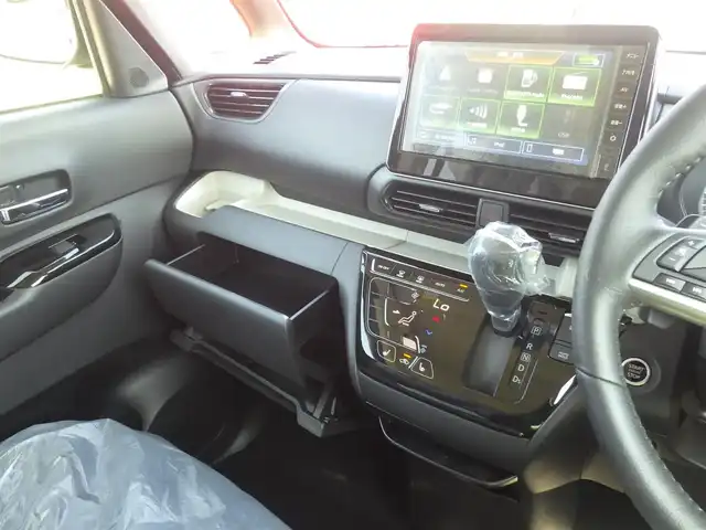 三菱 デリカミニ T プレミアム 千葉県 2025(令7)年 0.1千km ＬグリーンⅡ T　PREMIUM　4WD　9型ディスプレイオーディオ（121/330）　サイドデカール（33440）/e-Assist/・衝突被害軽減ブレーキシステム（FCM）/・車線逸脱警報システム（LDW）/・誤発進抑制機能（前進＆後退時）（UMS）/・レーダークルーズコントロールシステム（ACC）/・オートマチックハイビーム[AHB]/マイパイロット/デジタルインナーミラー/両側パワースライドドア/9インチディスプレイオーディオ/【Bluetooth接続】/【Apple CarPlay　Android Auto対応】/マルチアラウンドモニター/ハーフレザーシート/前席シートヒーター/革巻きステアリング/ステアリングスイッチ/パドルシフト/LEDヘッドライト/フォグライト/ウインカーミラー/コーナーセンサー/純正15インチアルミホイル/サイド/カーテンエアバッグ/キーレスオペレーションシステム